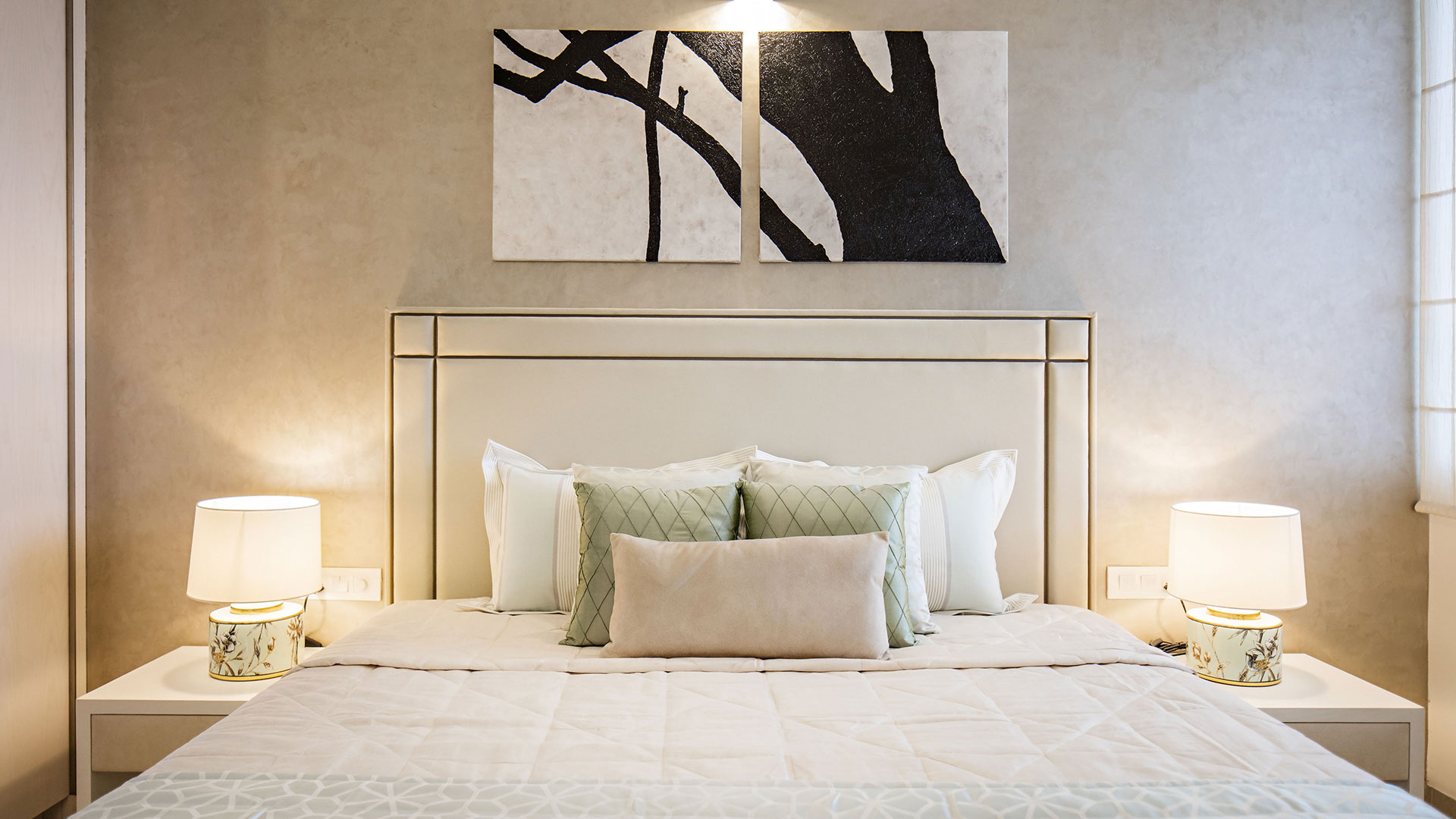 Featured Image of Prestige Greenmoor Gallery
